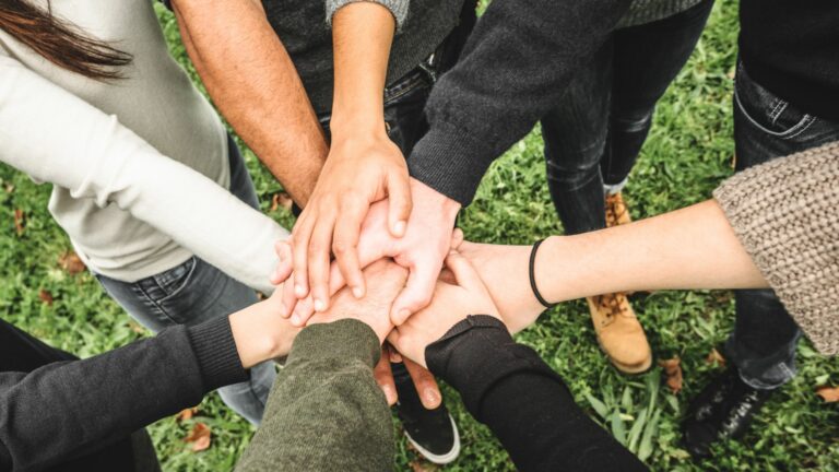 Entraide et solidarité des associations militaires