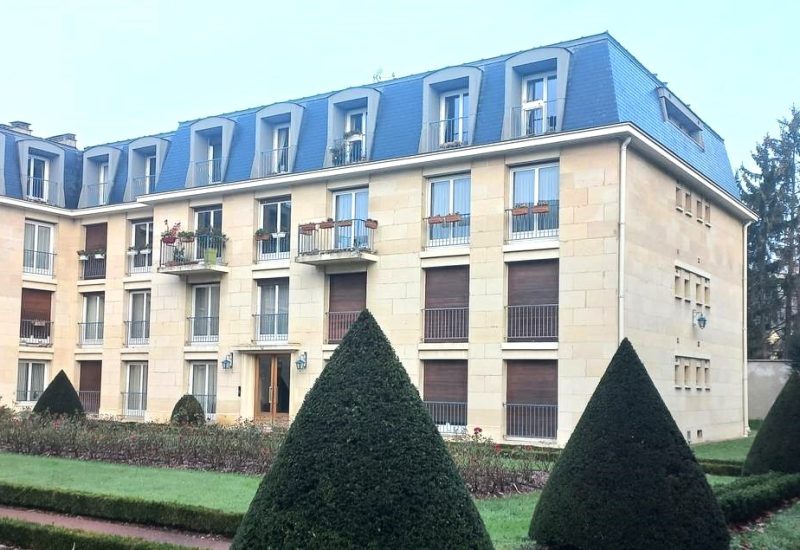 1 Façade