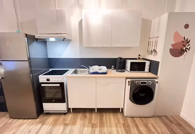 1790786268867_2e93ff0f-8fb9-4628-926d-105af87d2b63.avif